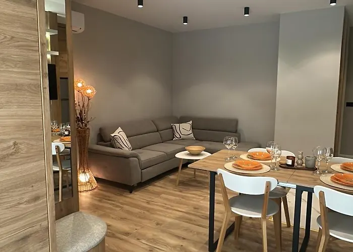 Vip Anvers 50 Villa Elenite