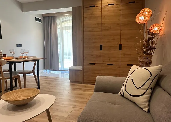 Vip Anvers 50 Villa Elenite